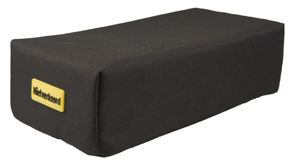 Nietverkeerd zitkussen dikke pakkerd zwart