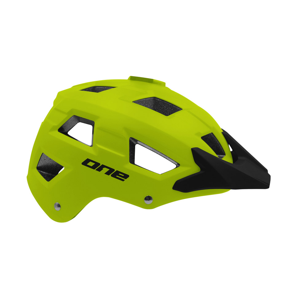 One helm trail  m/l (58-61) black/green